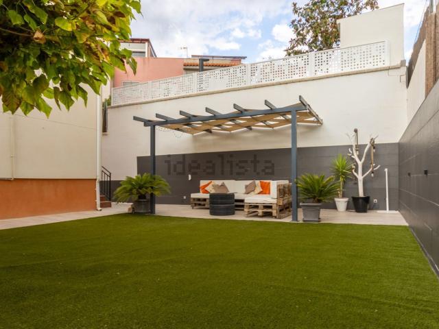 Casa en venta en Huétor Vega, Granada