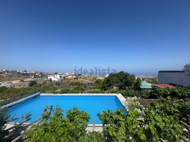 Casa en venta en Granadilla de Abona, La Cantera