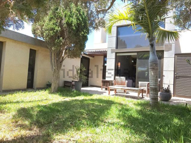Casa en venta en Granadilla de Abona, Médano Beach