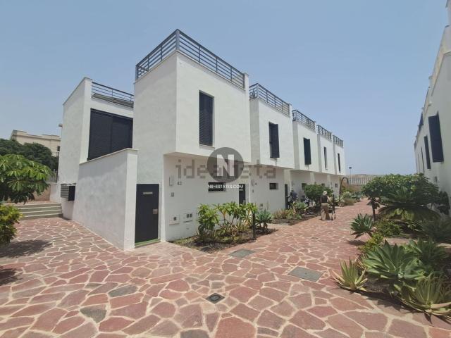 Casa en venta en El Cabezo, Granadilla de Abona