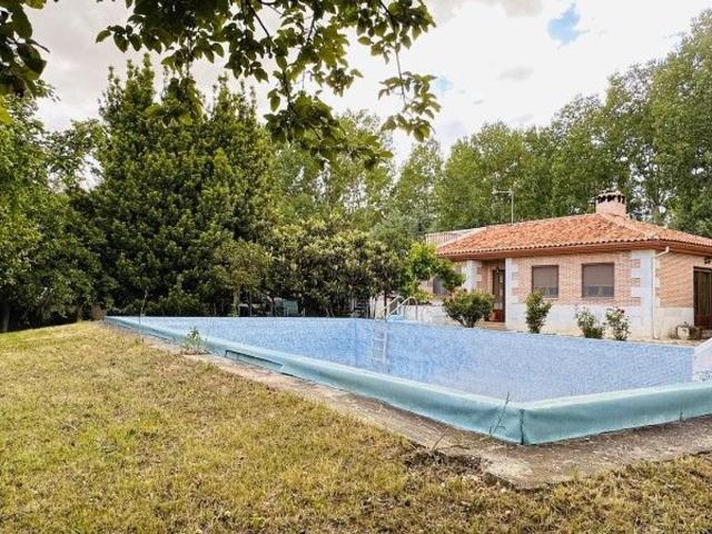 Casa en venta en Urbanización El Palomar, Grijota