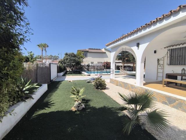 Casa en venta en Churriana, Málaga-Costa del Sol