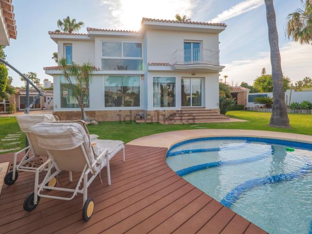 Casa en venta en Churriana, Málaga-Costa del Sol