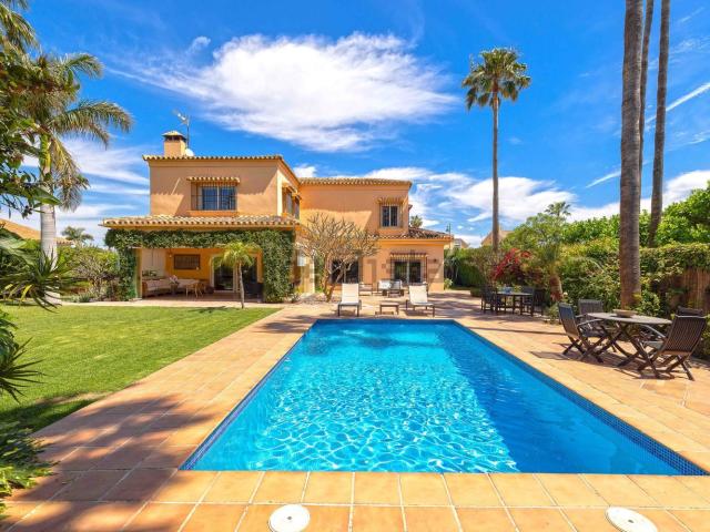 Casa en venta en Churriana, Málaga-Costa del Sol