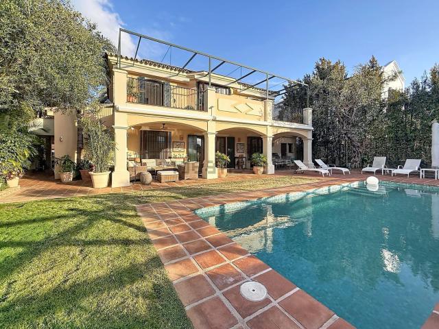 Casa en venta en Guadalmina, Costa del Sol Occidental
