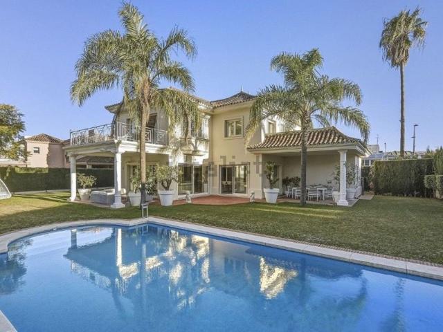 Casa en venta en Guadalmina, Costa del Sol Occidental