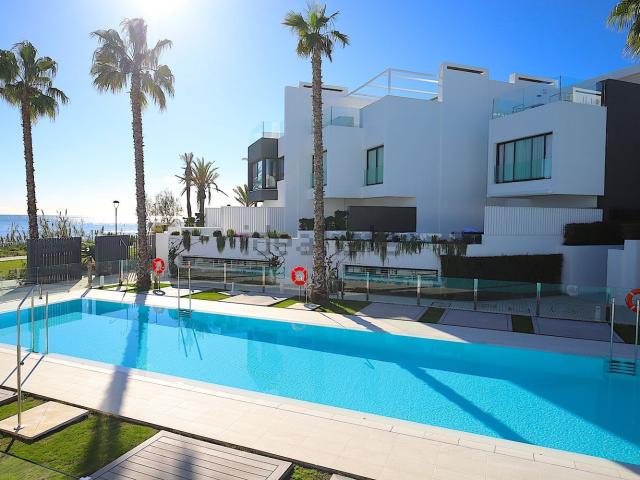 Casa en alquiler en Urbanización Puerto Estepona (Seghers), Costa del Sol Occidental