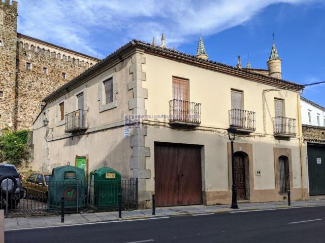 Casa en venta en Guadalupe, Cáceres