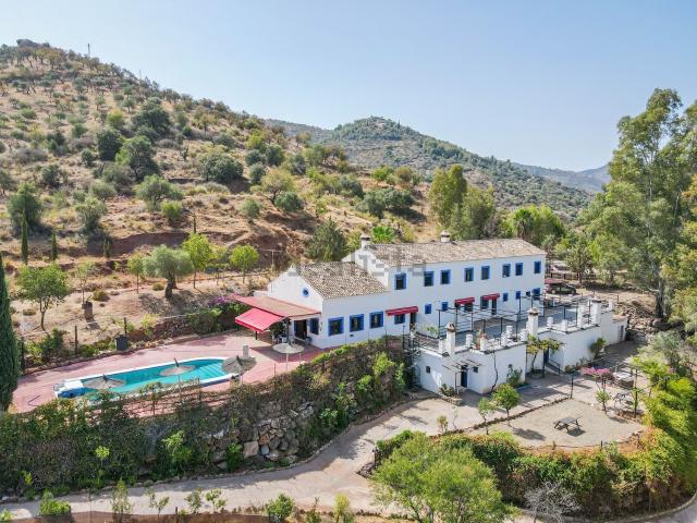 Casa en venta en Guaro, Málaga