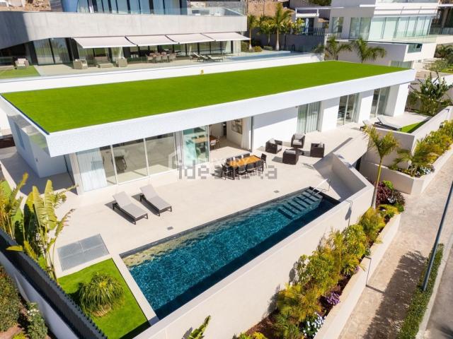 Casa en venta en Tenerife, Abama