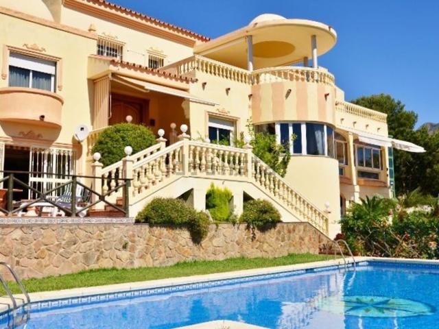 Casa en venta en Torrequebrada, Costa del Sol Occidental