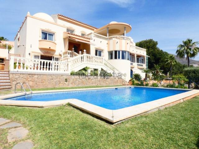 Casa en venta en Torrequebrada, Costa del Sol Occidental