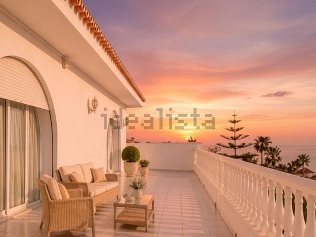 Casa en venta en Torrequebrada, Costa del Sol Occidental