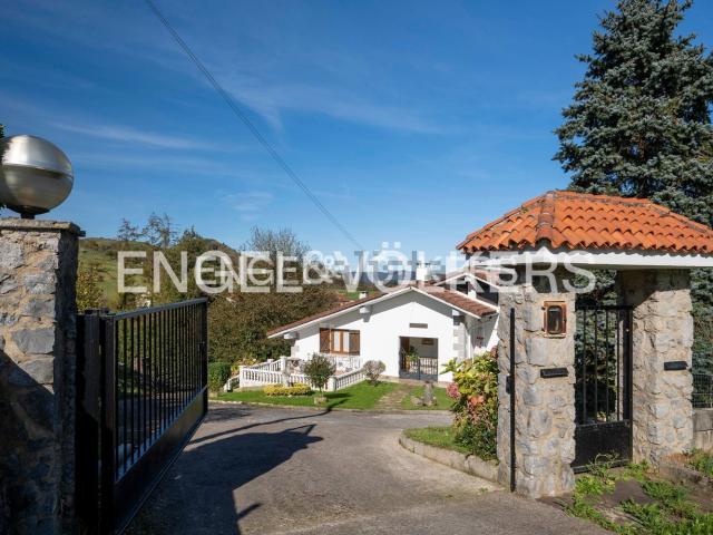 Casa en venta en Hernialde, Guipúzcoa