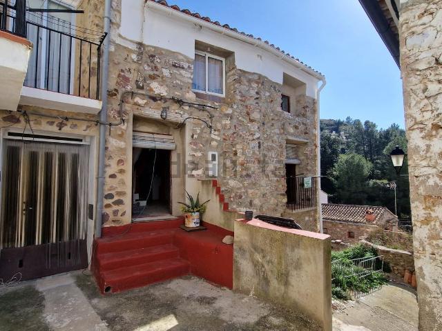 Casa en venta en l'Alt Palància, Valencia