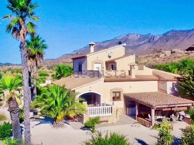 Casa en venta en la Canalosa, el Vinalopó Mitjà / El Vinalopó Medio