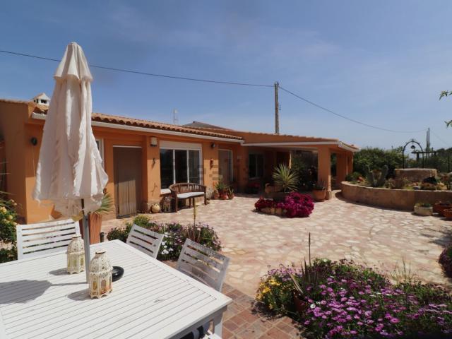 Casa en venta en la Canalosa, el Vinalopó Mitjà / El Vinalopó Medio