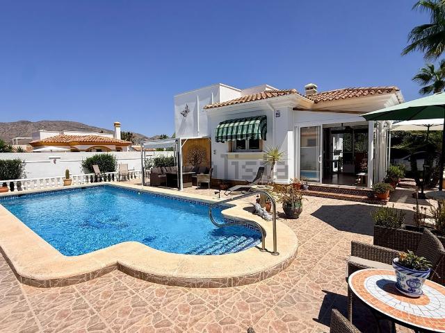Casa en venta en Urbanización La Montañosa, el Vinalopó Mitjà / El Vinalopó Medio