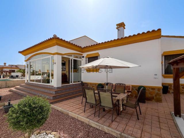 Casa en venta en el Vinalopó Mitjà / El Vinalopó Medio, Valencia