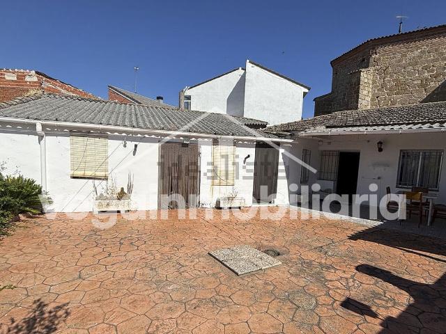Casa en venta en Hormigos, Toledo