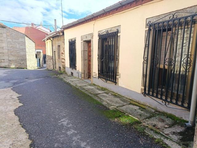 Casa en venta en Hoyocasero, Ávila