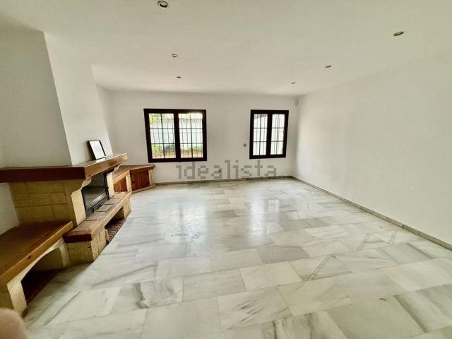 Casa en venta en Miraflores, Marbella