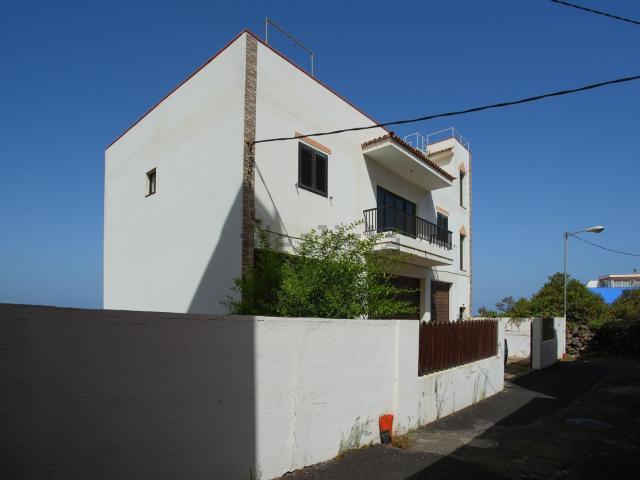 Casa en venta en La Centinela, Icod de los Vinos