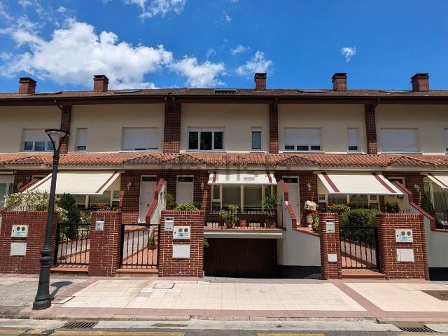 Casa en venta en Sabino Arana, Igorre