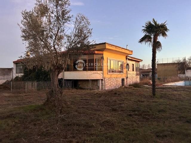 Villa en venta en Fresnillo De Las Dueñas