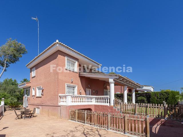 Chalet en venta en la Canyada, Paterna