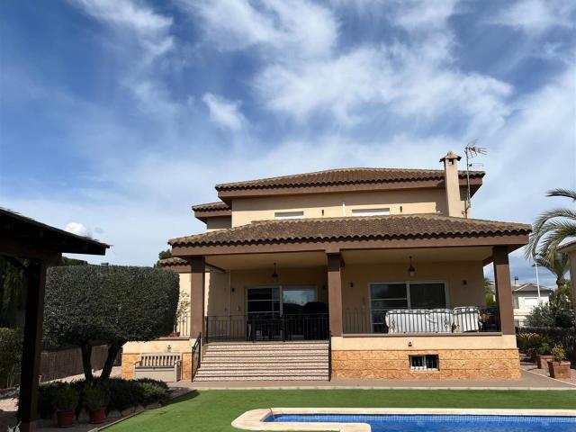 Casa en venta en Urbanització L'Ermita Vella, el Baix Vinalopó