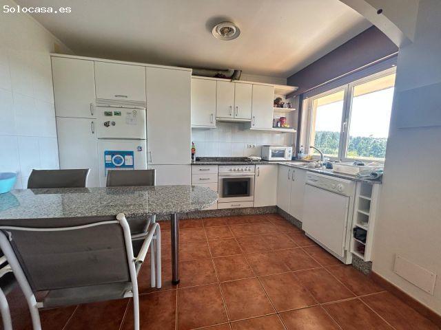 Casa en venta en Veigue, A Coruña