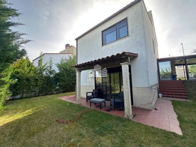Chalet en venta en Castellanos De Moriscos, Castilla y León