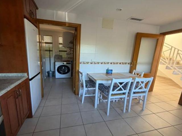 Casa en alquiler en la Marina Baixa, Valencia