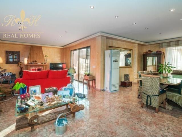 Casa en alquiler en la Marina Baixa, Valencia