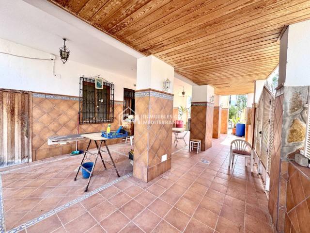 Chalet en venta en Benejí, Berja