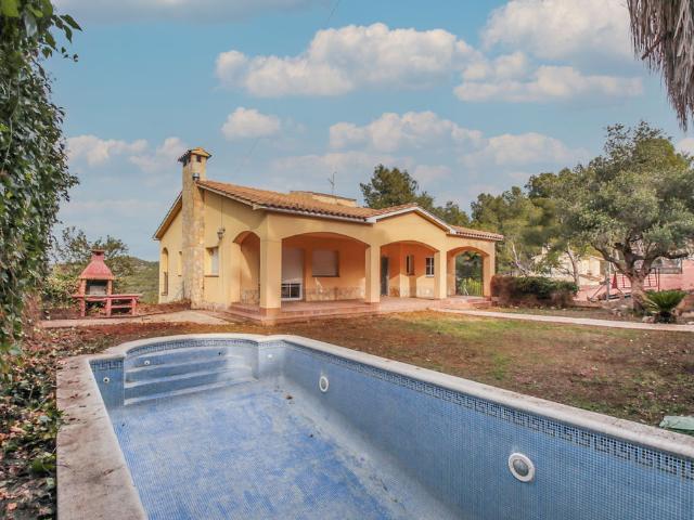 Villa en venta en Olivella