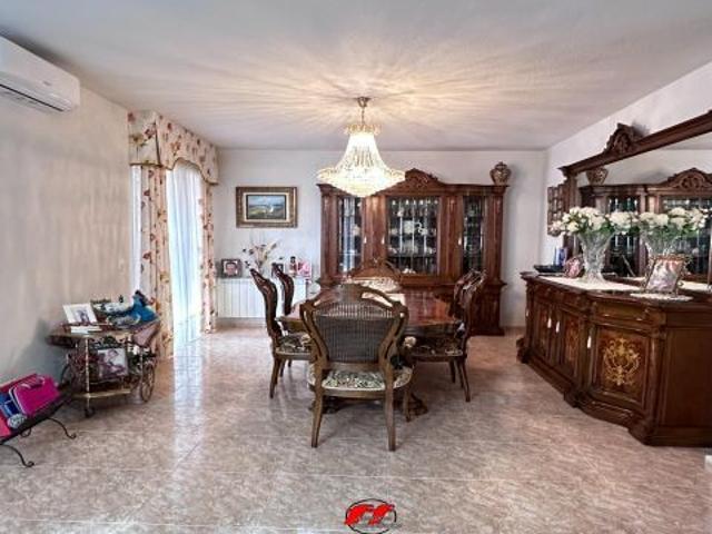 Casa en venta en Campo Real, Madrid
