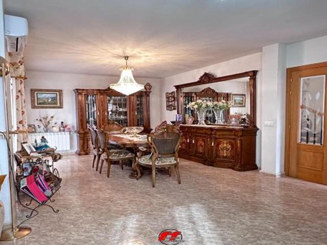 Casa en venta en Campo Real, Madrid