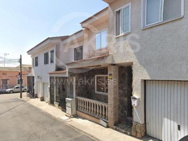 Chalet en venta en Cedillo Del Condado, Castilla-La Mancha