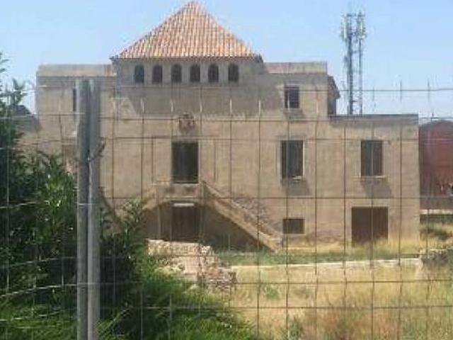 Chalet en venta en Cornellà De Llobregat, Barcelona