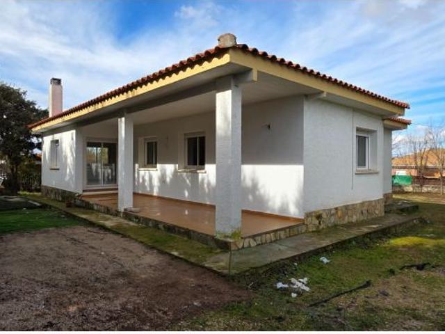 Casa en venta en Villar Del Olmo, Madrid