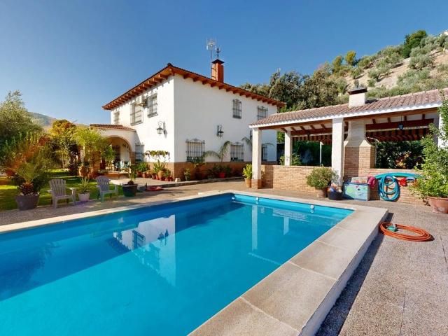 Villa en venta en Jaén