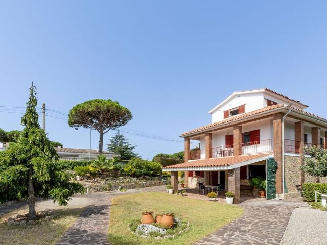 Casa en venta en els Tres Turons, Maresme