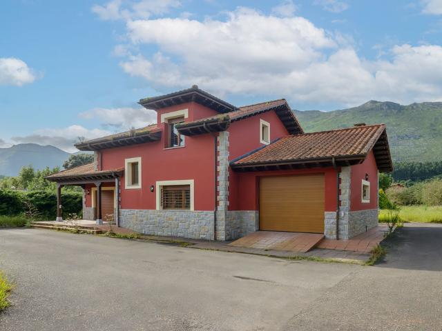 Chalet en venta en Ribadesella, Asturias