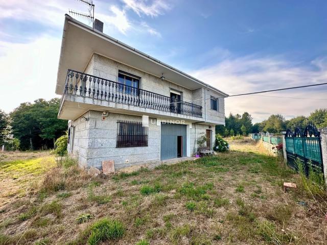 Casa en venta en A Limia, Galicia