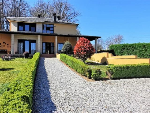 Casa en venta en A Pobra De Trives, Galicia