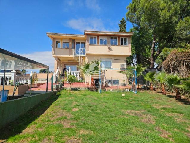 Villa en venta en Lucillos, Kiem