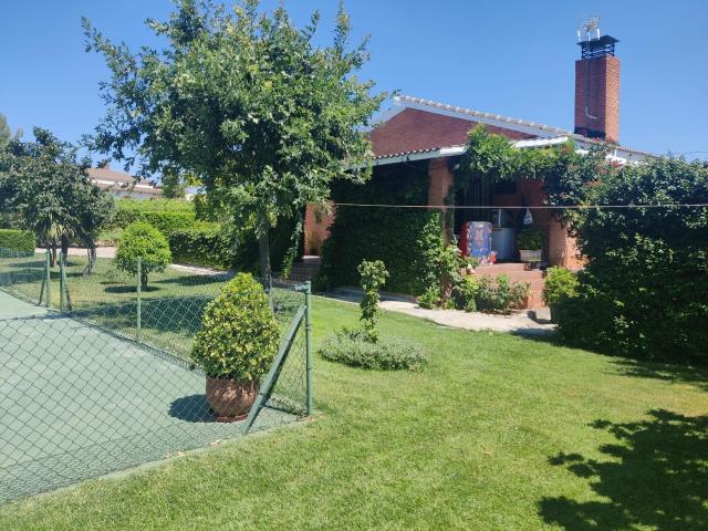Chalet en venta en El Molar, Madrid