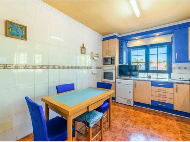 Casa en venta en Fuentenovilla, Urbanización Las Fuentes